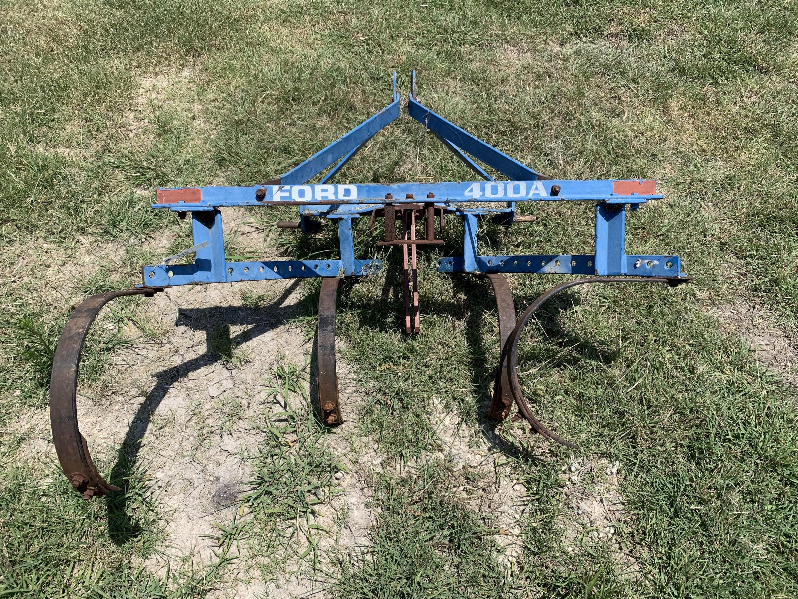 Ford 400A Chisel Plow