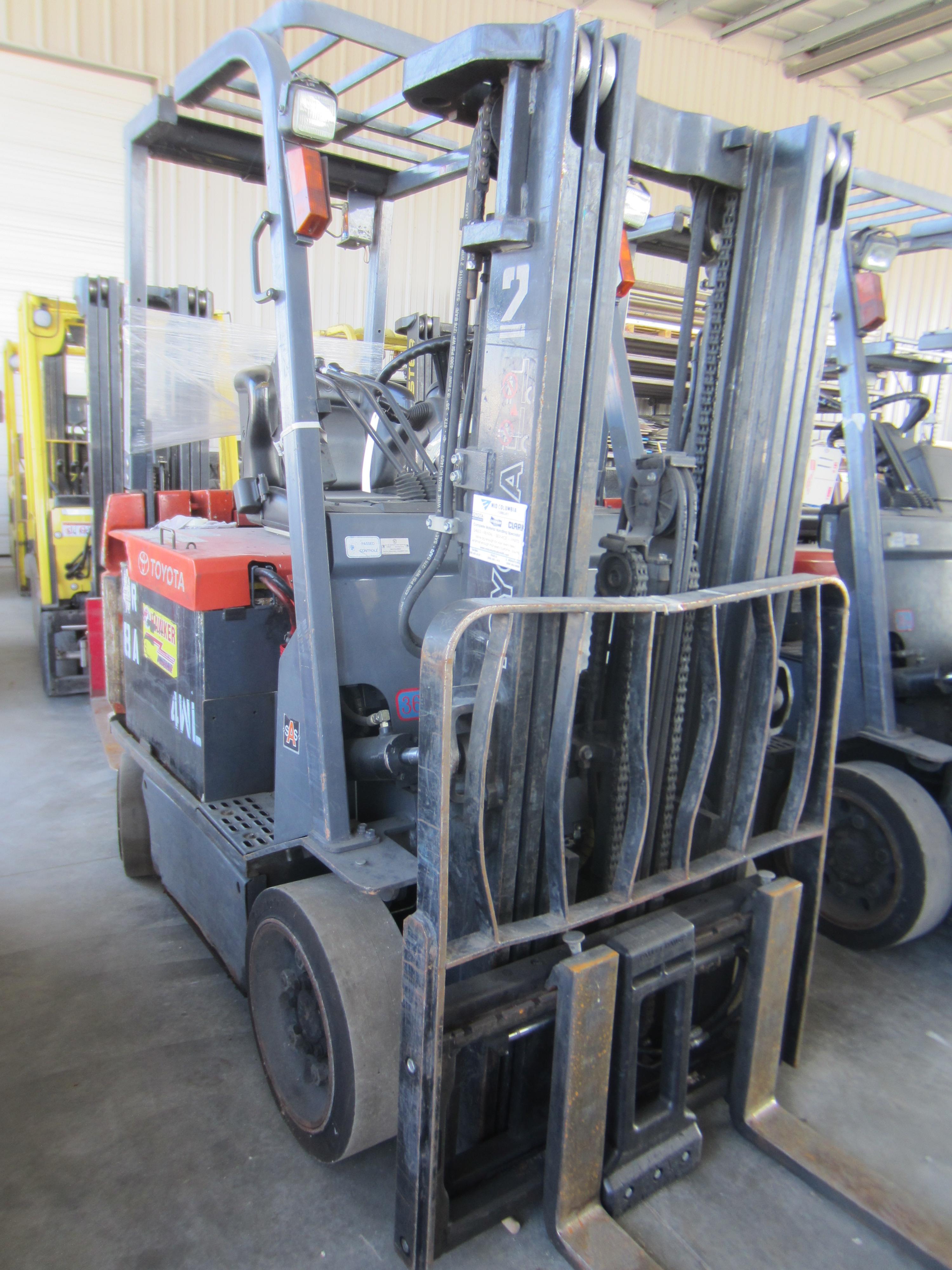 TOYOTA FORKLIFT   Model-7FBCU25 Serial#-68140