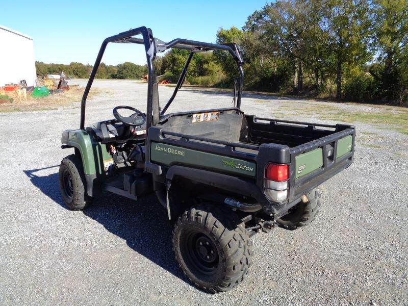 John Deere 825i Gator SN MOKT022172040