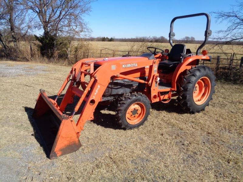 Kubota L3130 with loader SN 34802