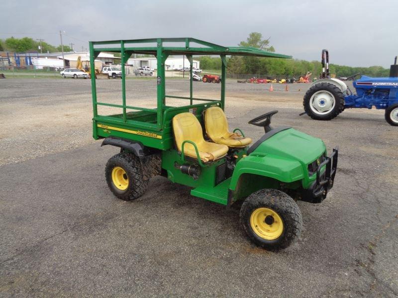 John Deere TX Gator SN M04X2D040442