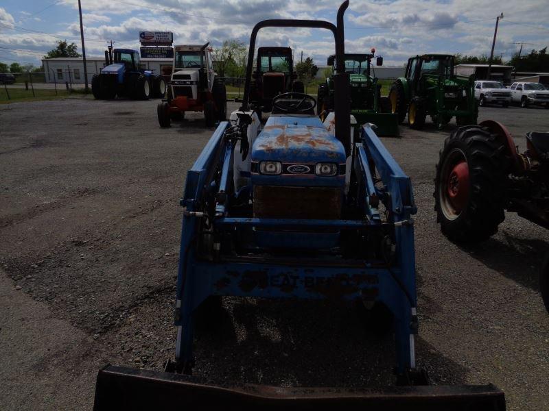 Ford 1920 with loader SN UP21588