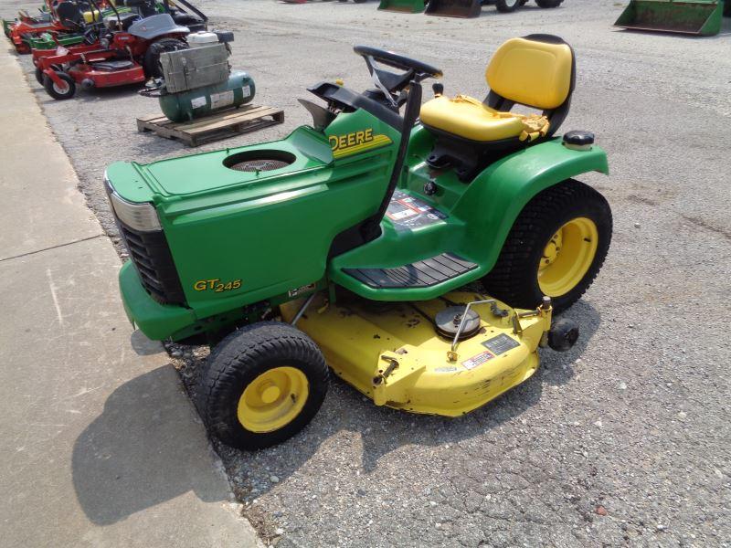 John Deere GT245 SN M0G245E070231