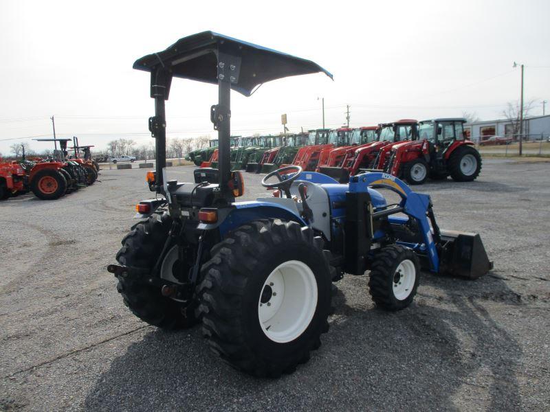 New Holland Boomer 30 with loader SN 2107012145