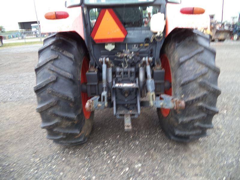 Kubota M7040 with loader SN 55323