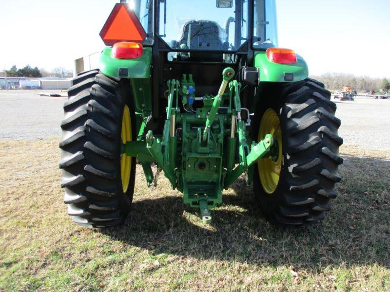 John Deere 6105D with loader SN 1P06105DCDM050873