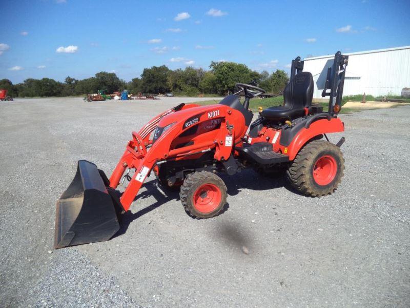 Kioti CS2510 with loader SN SY6200324