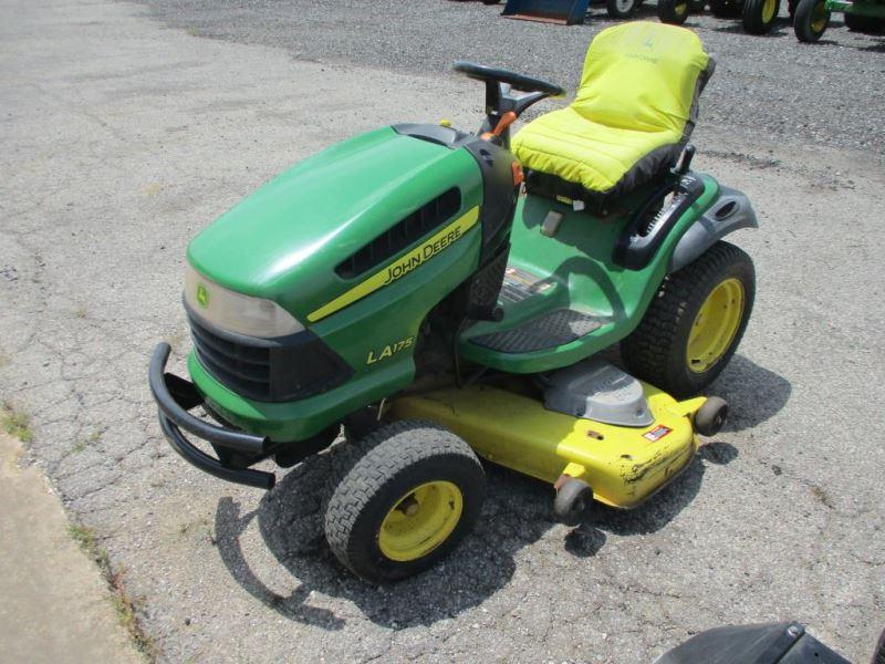 John Deere LA175 with 54" Deck