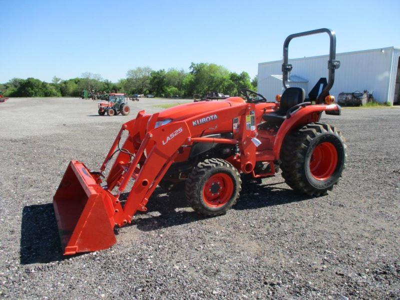 Kubota L3901 with Loader SN 71009