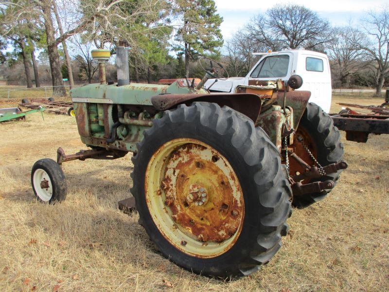 John Deere 4010