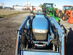 New Holland TC29D with Loader SN G024769