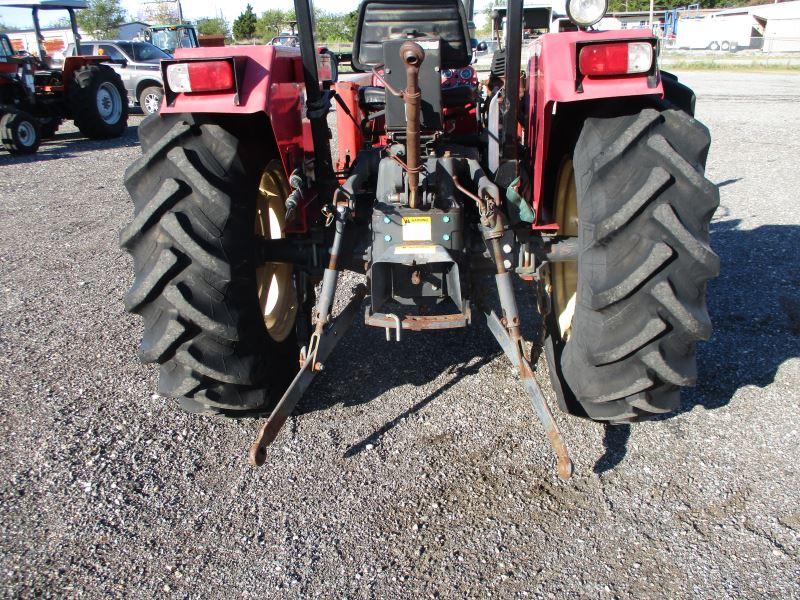 Mahindra 5005DI with Loader SN DCE820