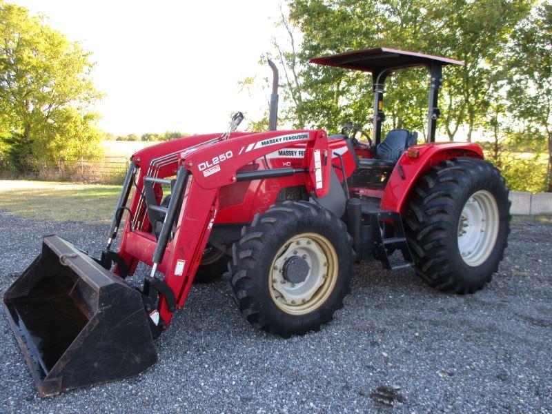 Massey Ferguson 2660 HD w/Loader SN ABC013107