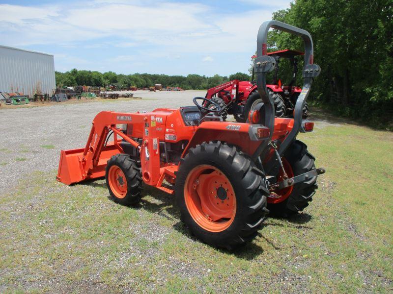 Kubota L3400 with Loade SN 74986