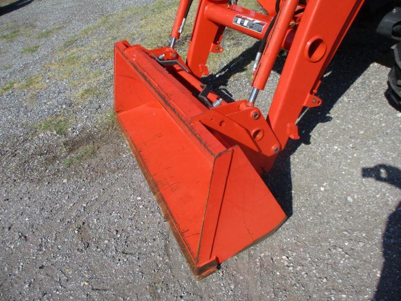 Kubota M4701 with Loader SN 60919