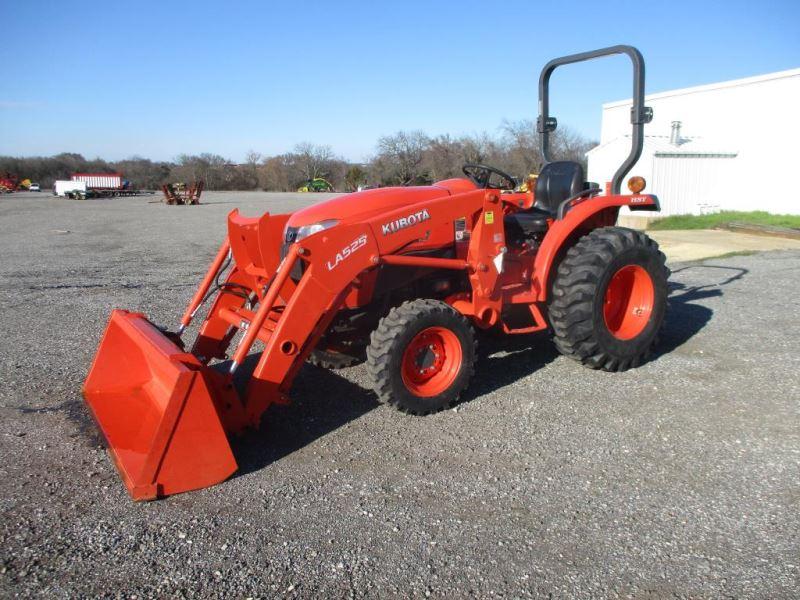 Kubota L3901 with Loader SN 71129