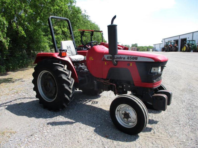 Mahindra 4500 SN UP2338