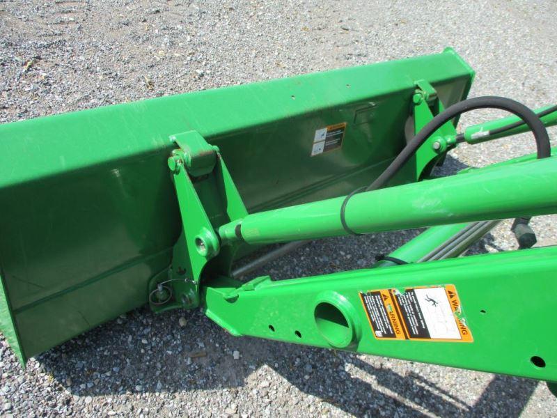 John Deere 4052M with loader SN 1LV4052MVHH100964