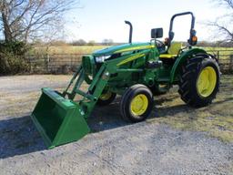 John Deere 5075E with Loader SN 1PY5075ETHH102208