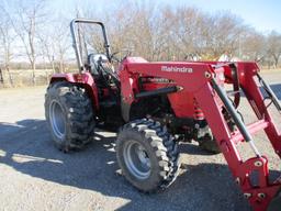 Mahindra 4025 with Loader SN MRCN2906