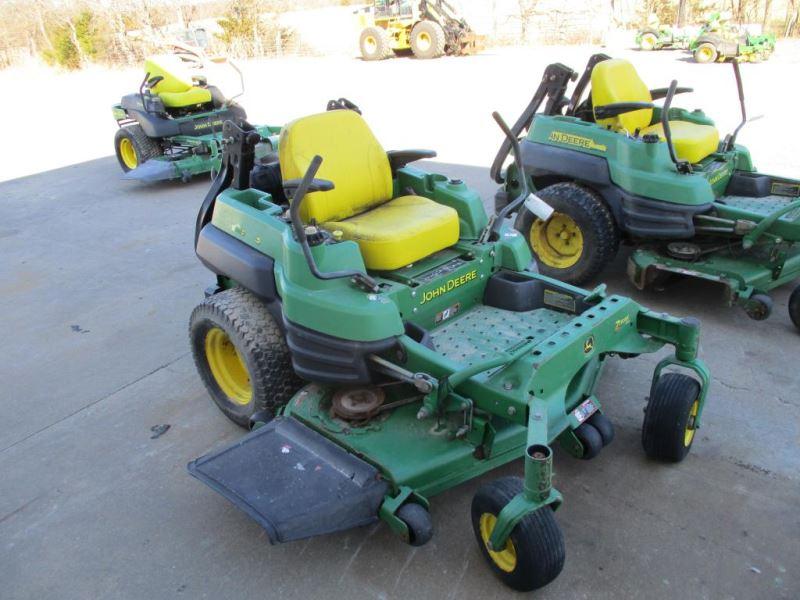 John Deere Z925A SN TC925AP011799