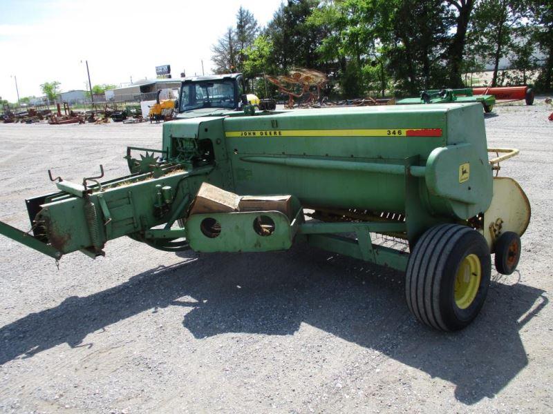 John Deere 346 Square Baler SN 208806