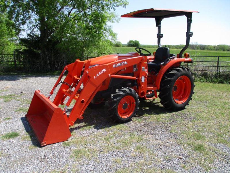 Kubota L3301 with Loader SN 62370