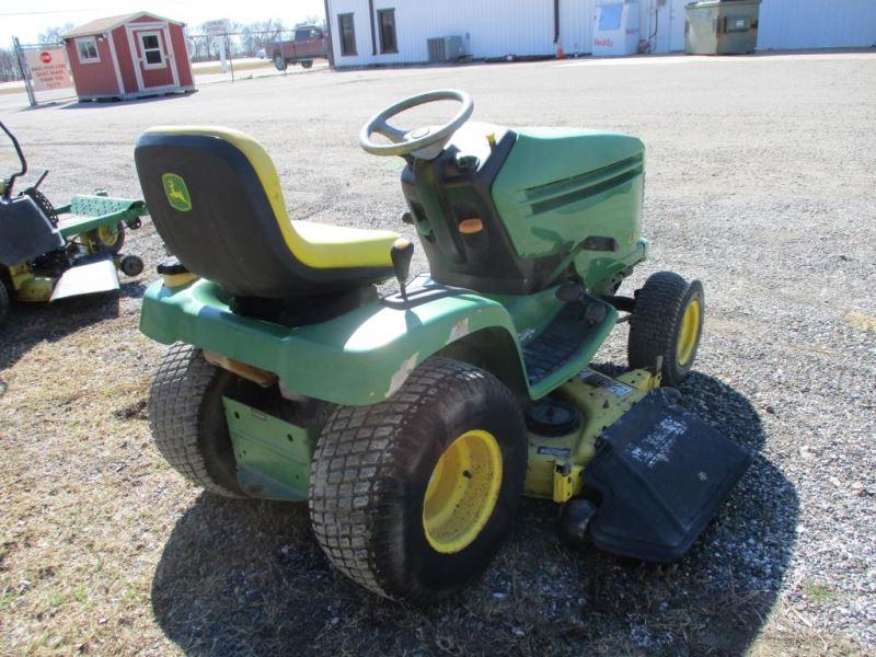 John Deere LX280 SN M0L280B122885