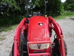 Mahindra 2525 with loader SN MH2132