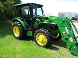 John Deere 5075E with Loader SN 1PY5075EEJJ404691