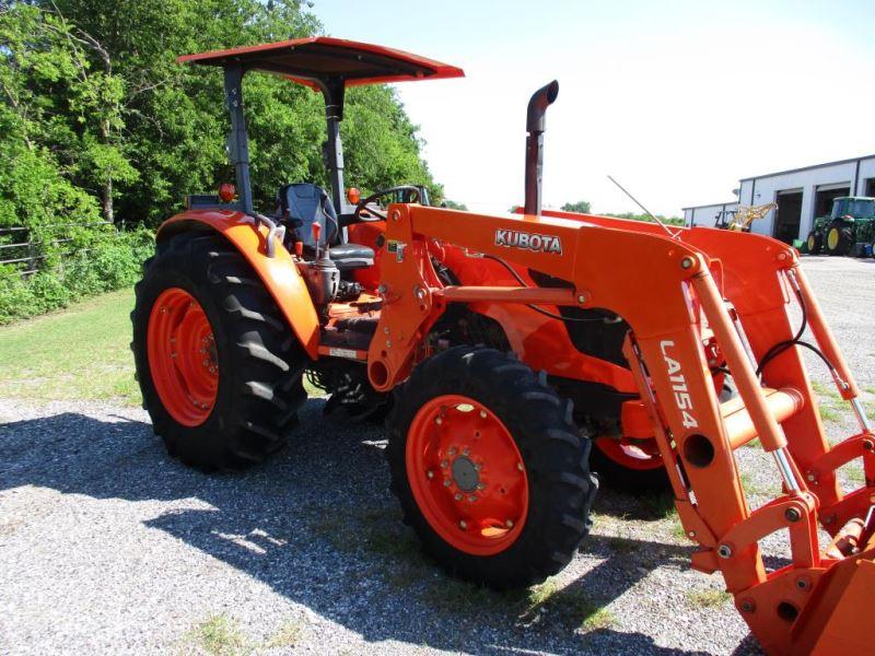 Kubota M7060 with Loader SN 61801