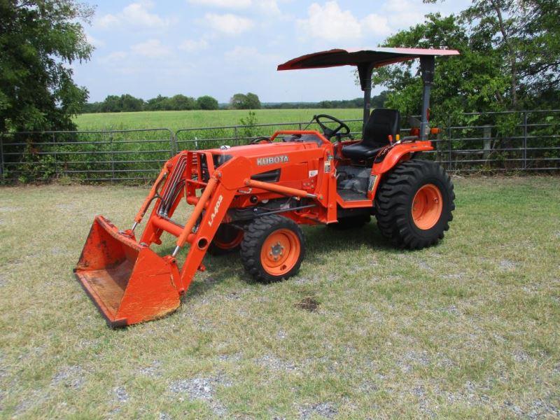 Kubota B7800 with Loader SN 63343