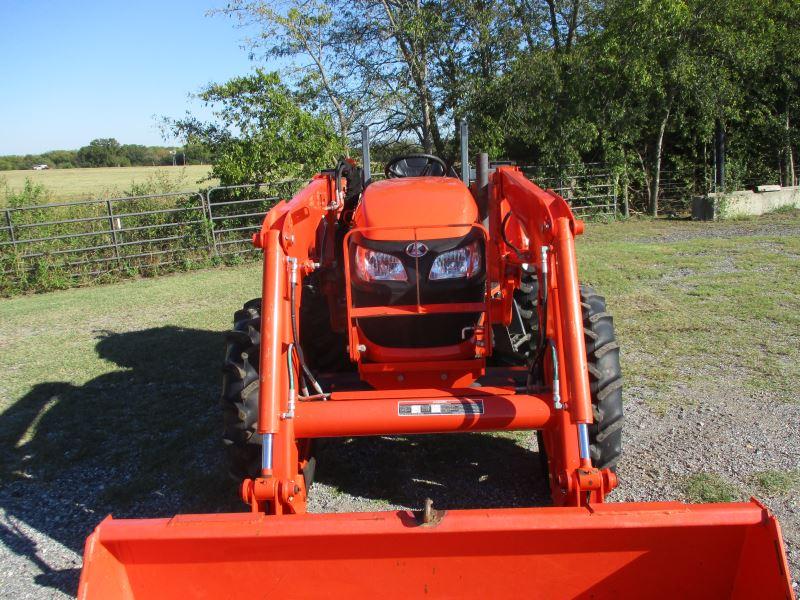 Kubota M6060 with Loader SN 64078