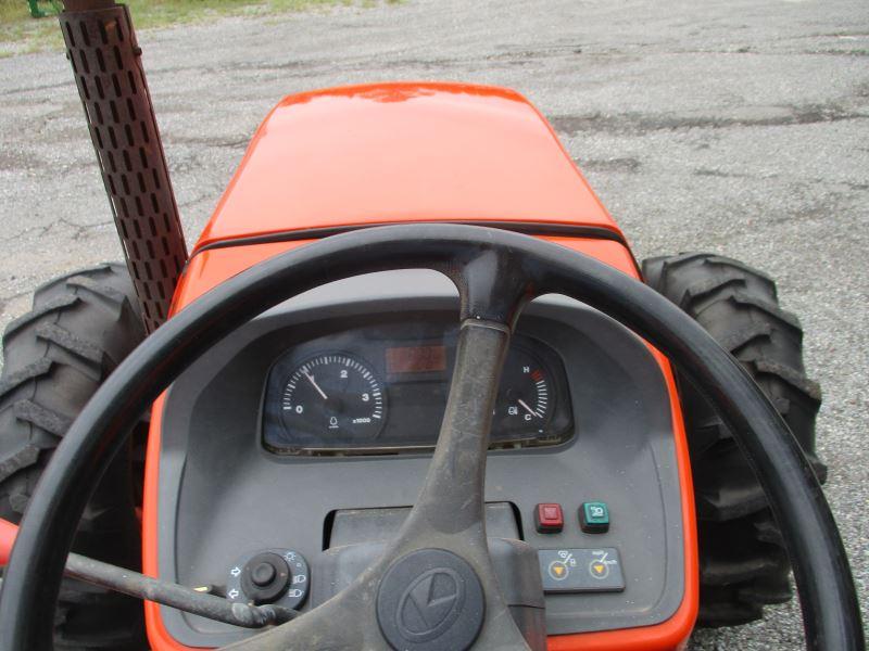 Kubota M8540 SN 83216