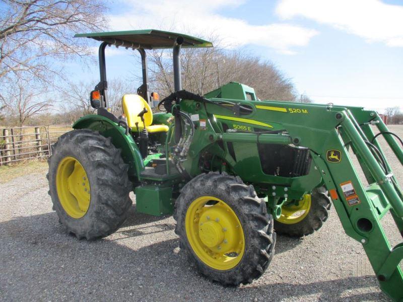 John Deere 5065E with Loader SN 1PY5065ELLK109398