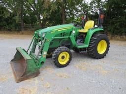 John Deere 3025E with Loader SN 1LV3025EEJJ122692