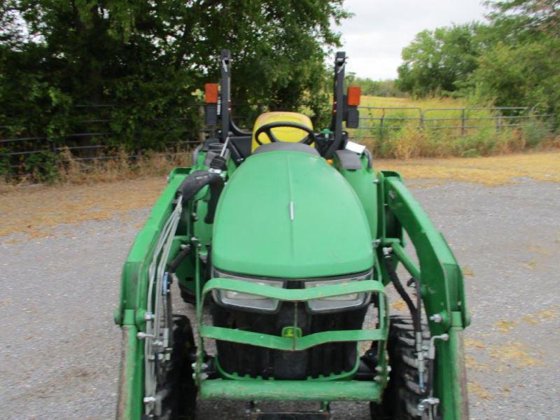 John Deere 3025E with Loader SN 1LV3025EEJJ122692