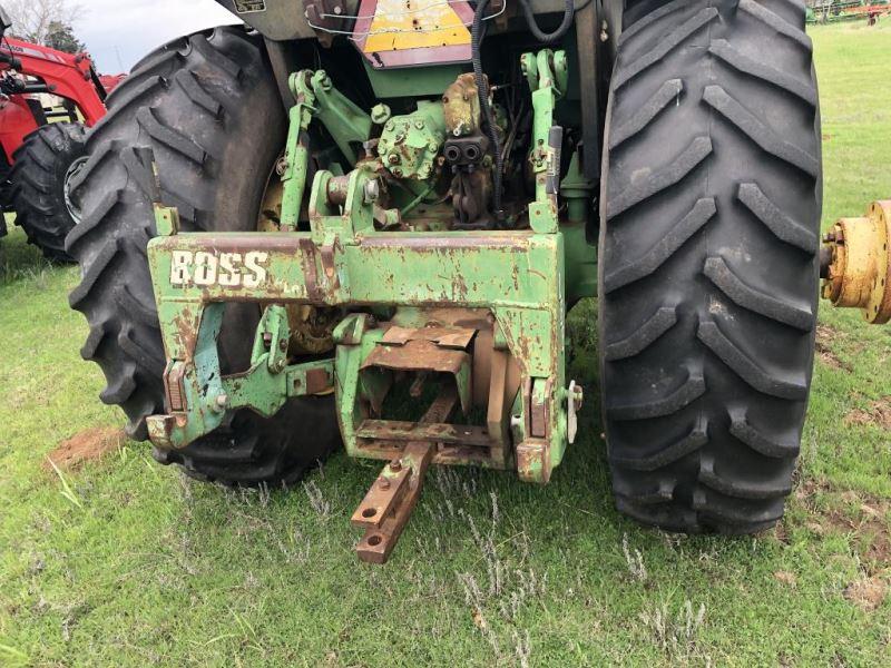 John Deere 4640 with Loader