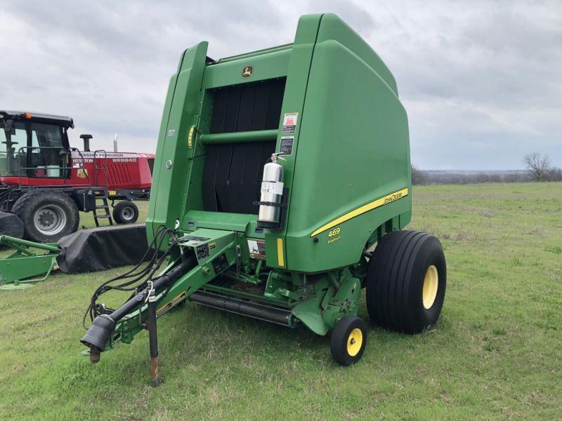 John Deere 469 Premium Baler