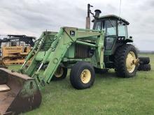 John Deere 4640 with Loader