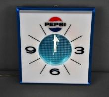 Pepsi w/Logo Lighted Plastic Clock