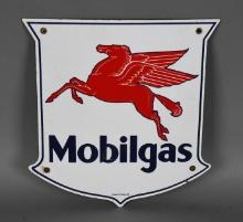 Mobilgas w/Pegasus Porcelain Pump Sign (TAC)