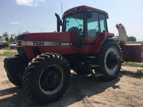 Case IH 7220 MFD tractor