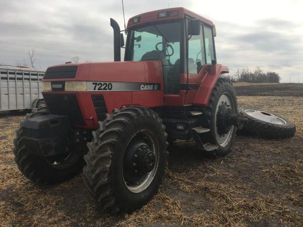 Case IH 7220 MFD tractor