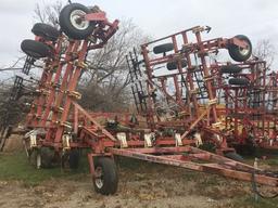 39’ WilRich Quad 5 field cultivator