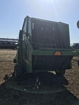 JD 510 baler