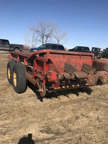 NH 791 manure spreader