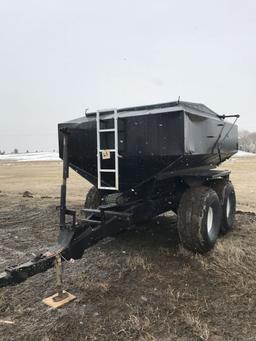 9 ton mobility pull type fertilizer spreader