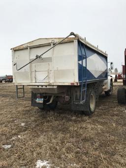 1974 GMC single axle grain truck