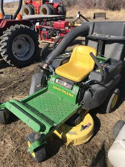 42’ JD Z225 Zero turn lawn mower